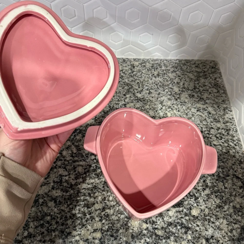 Pink‎ Ceramic Small Dutch Over Never Used NWOT